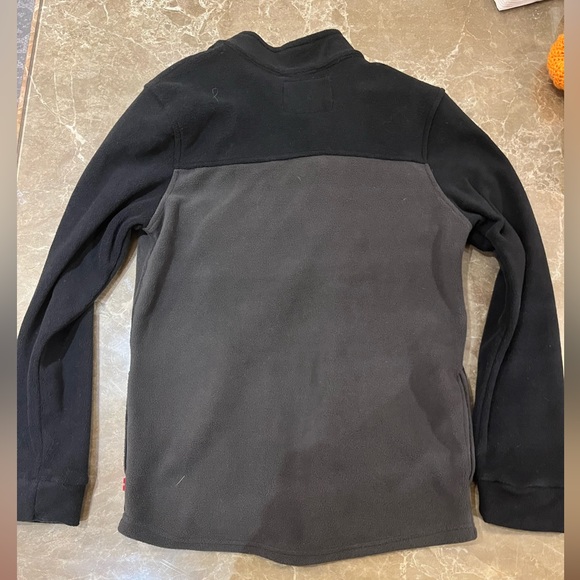 LEVI jacket/sweater zip up - Picture 2 of 3